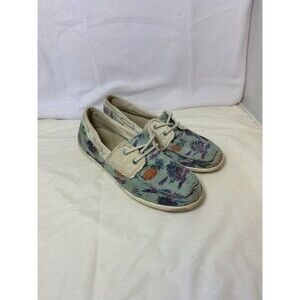 Sanuk Island Print Slip on sz 8 Boating,Casual, Lightweight